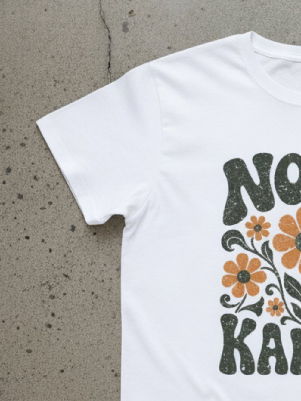 Noah Kahan Indie Folk Retro Floral Daisy Graphic White T-Shirt - Picture 4 of 5